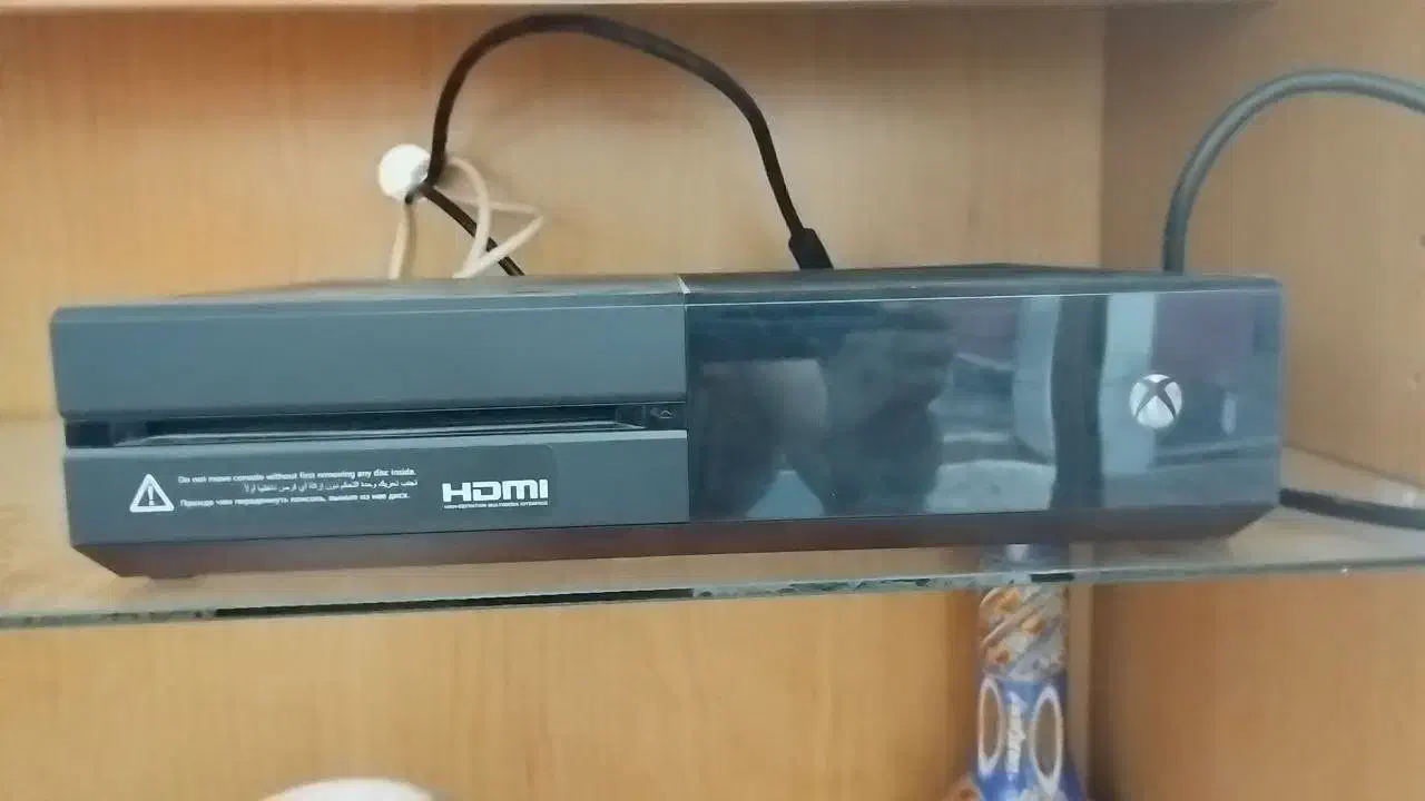 یک عدد دستگاه ایکس باکس 1معمولی|کنسول، بازی ویدئویی و آنلاین|کاشان, فاز ۱ ناجی آباد|دیوار