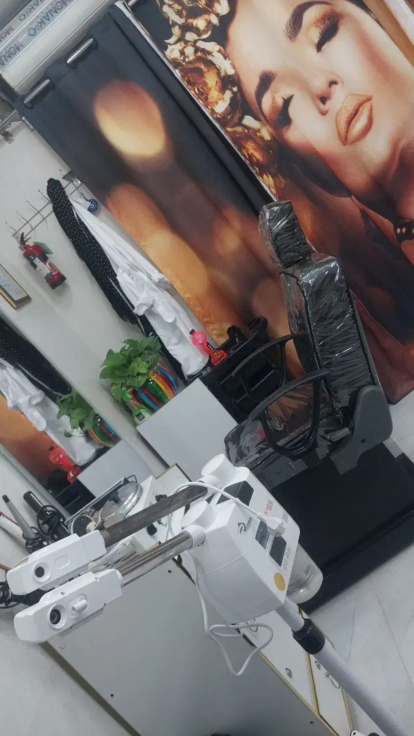 فروش فوری تمامی وسایل|آرایشگاه و سالنهای زیبایی|شوشتر, |دیوار