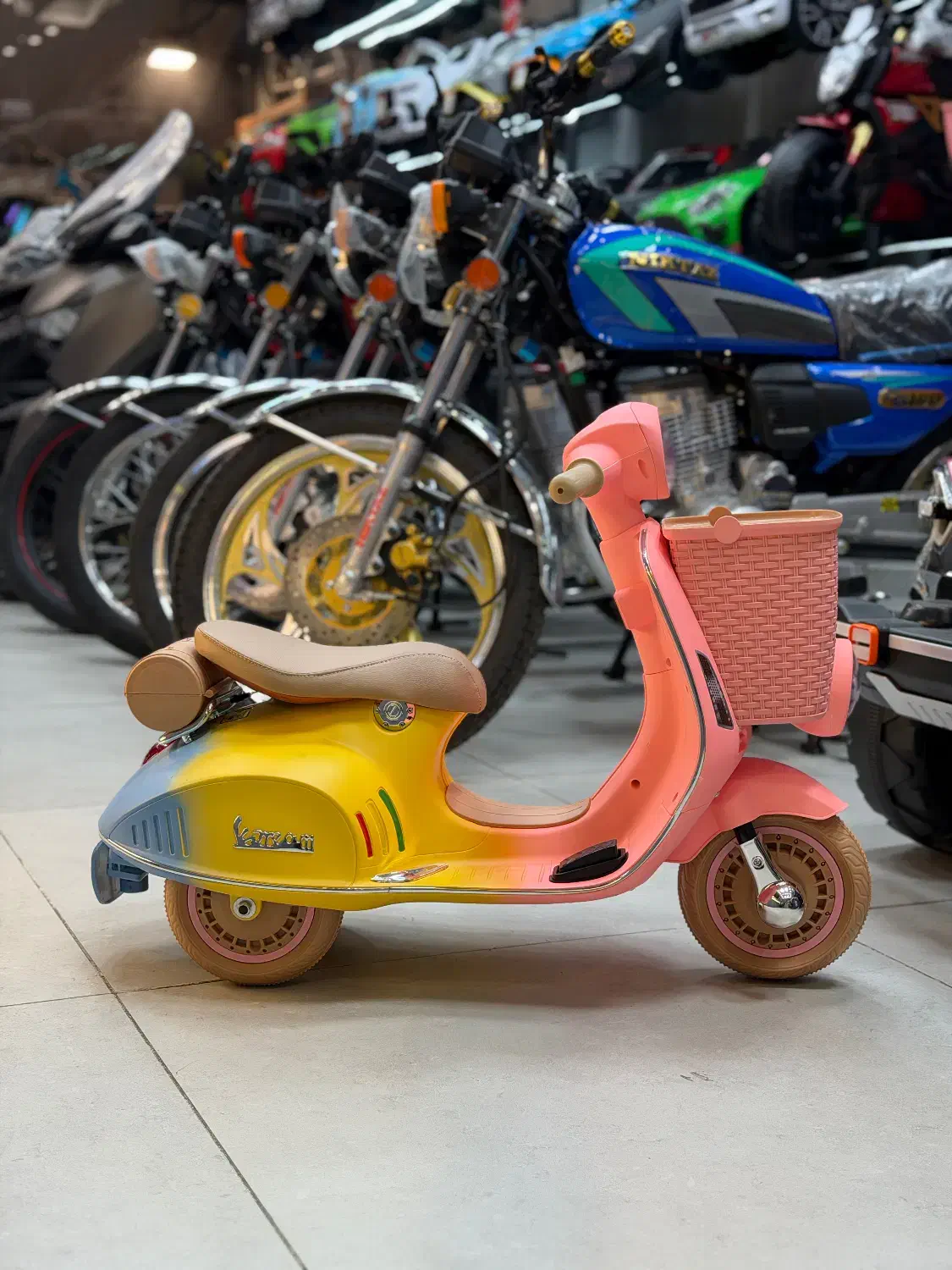 موتور شارژی سه چرخ کد 11379 مدل WX-03 ریموت دار|اسباب‌‌بازی|رشت, دیلمان|دیوار