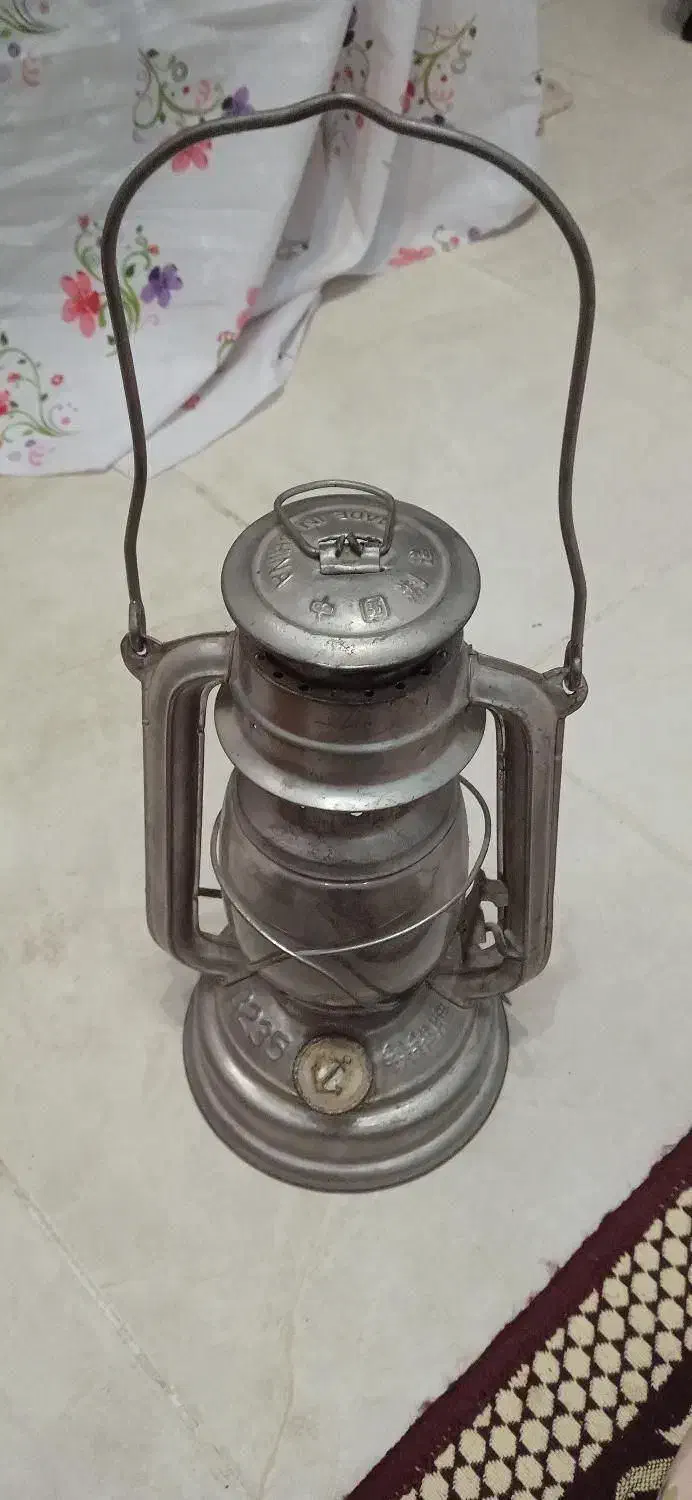 چراغ نفتی کلکسیونی|صنایع دستی و سایر لوازم تزئینی|شیراز, شهرک گلستان|دیوار