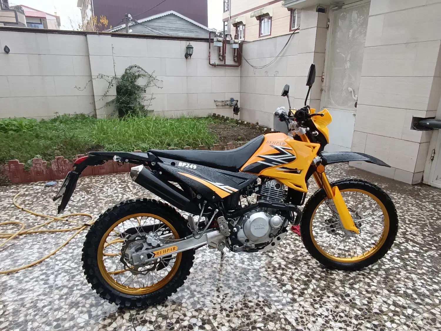 بهتر 250|موتورسیکلت|آستارا, |دیوار