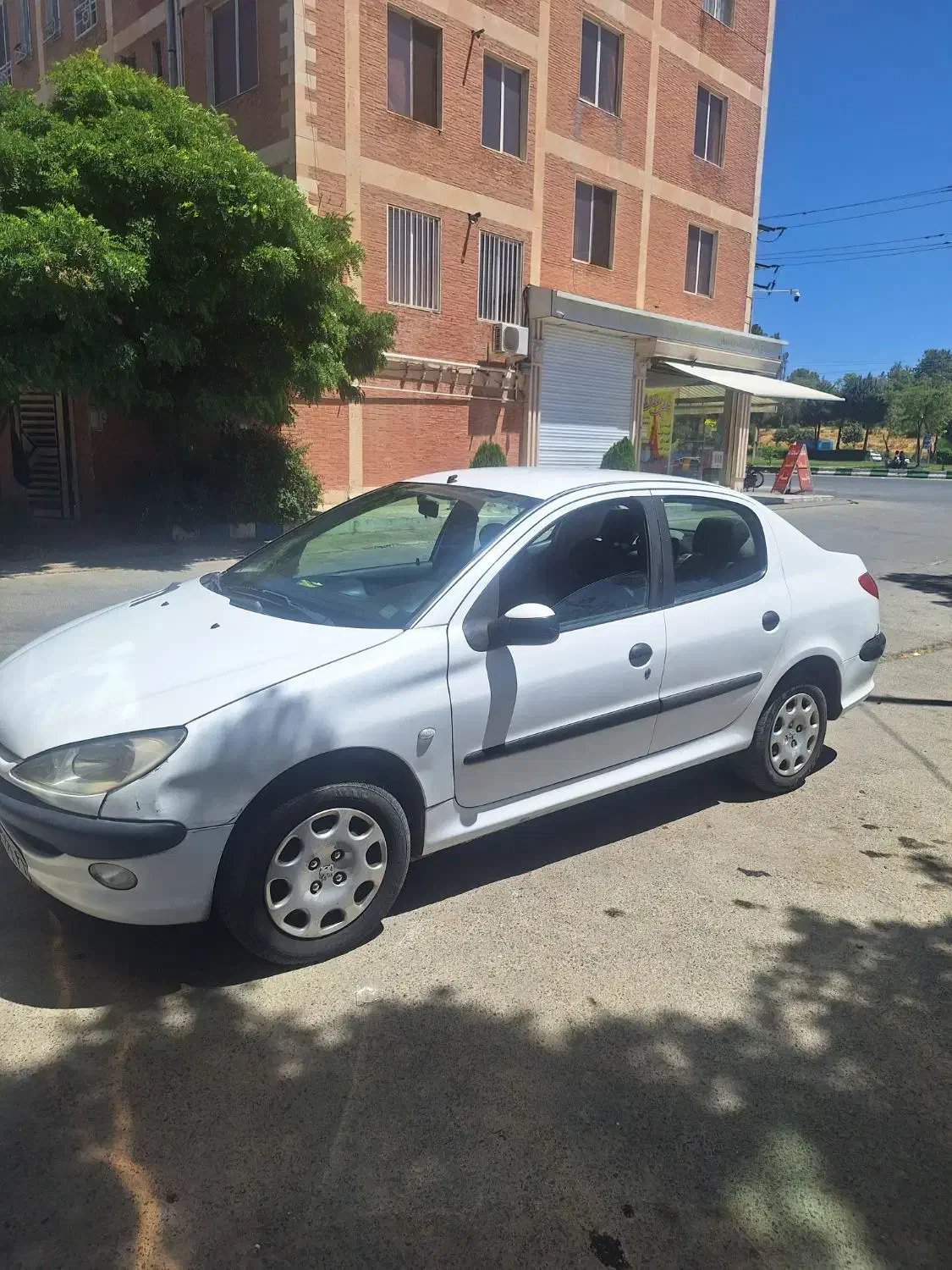 پژو V8 / 206 SD مدل ۱۳۹۰|خودرو سواری و وانت|بروجرد, |دیوار