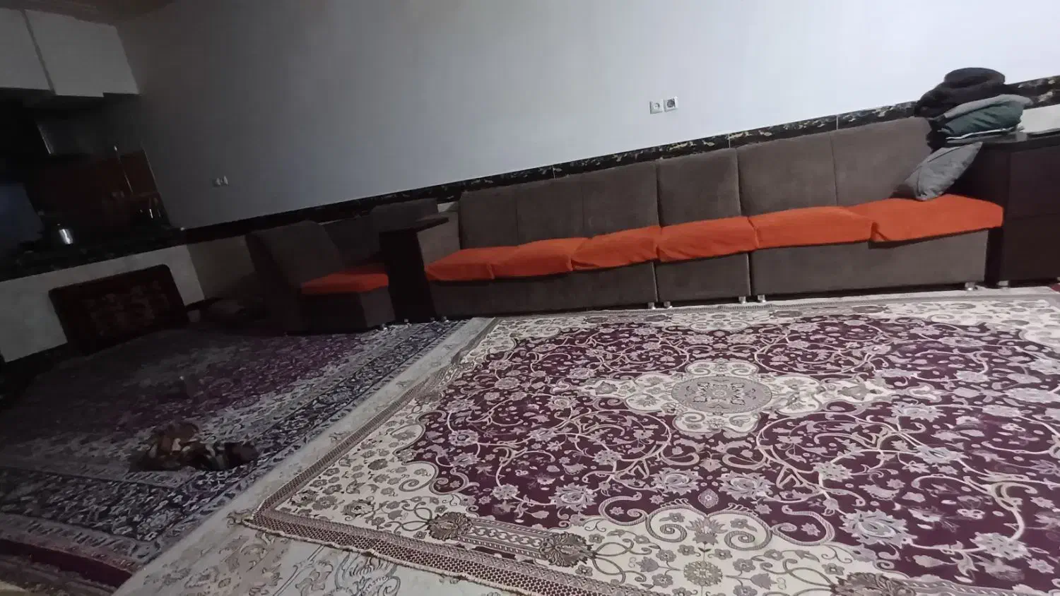 دو دست مبل|مبلمان خانگی و میز عسلی|تربت جام, معدآباد|دیوار