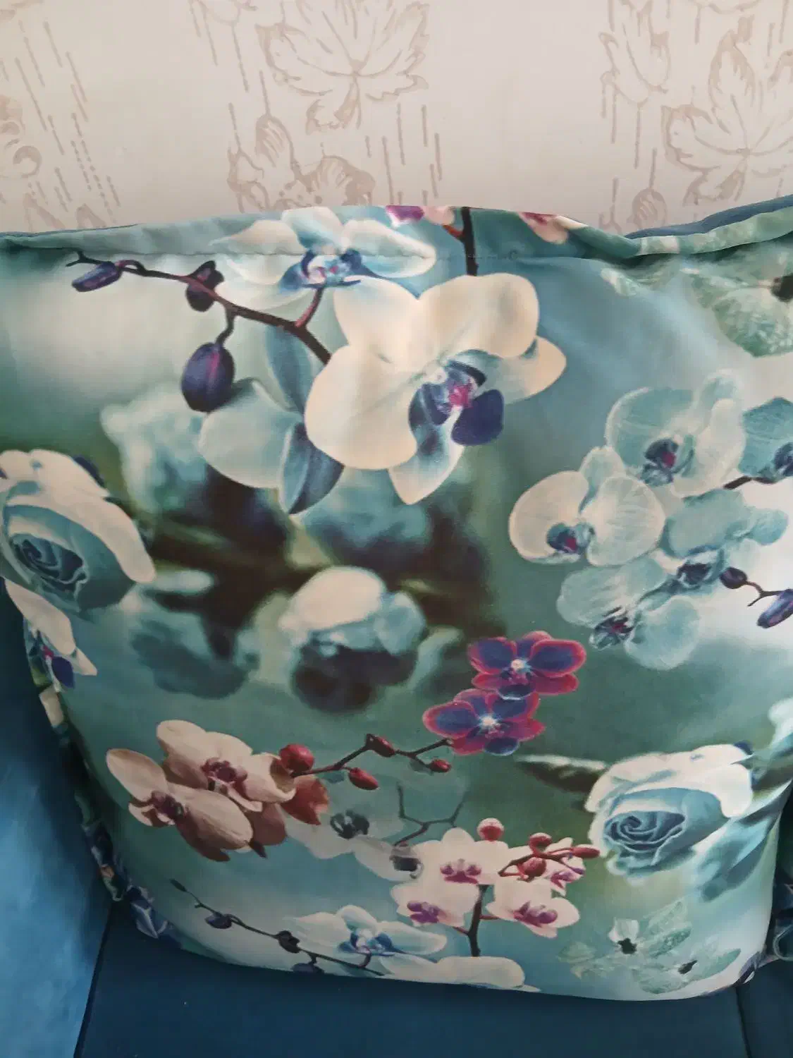 مبل ۹ نفره سالم سالم|مبلمان خانگی و میز عسلی|گلبهار, شهر جدید گلبهار|دیوار