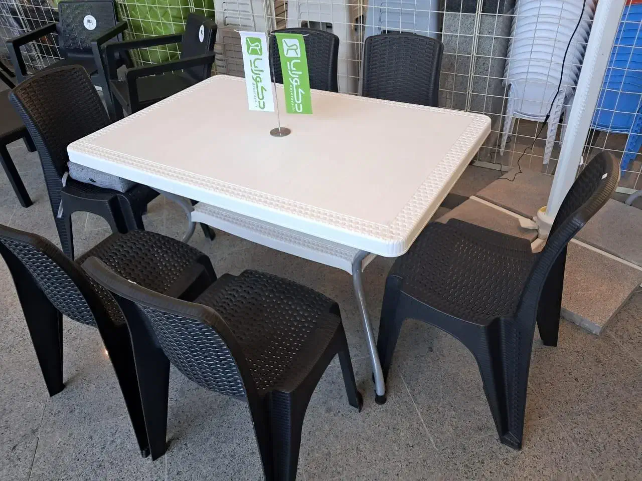 ست میز و صندلی رستوران فضای باز|کافیشاپ و رستوران|مشهد, ویلاشهر|دیوار