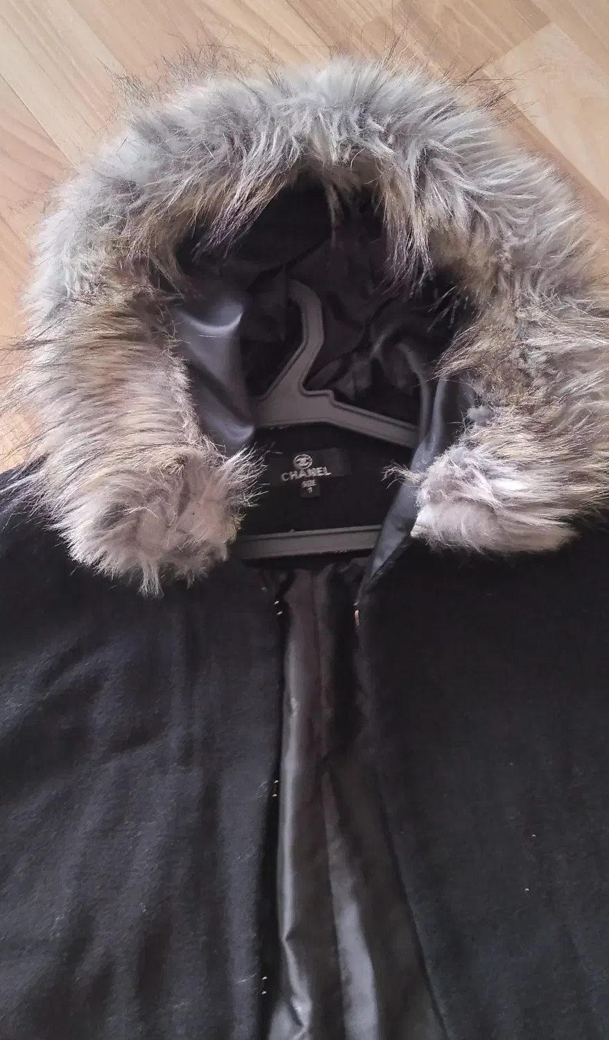 تعدادی پالتووکاپشن زنانه ودخترانه هرکدوم صدوهشتاد|لباس|اردبیل, |دیوار