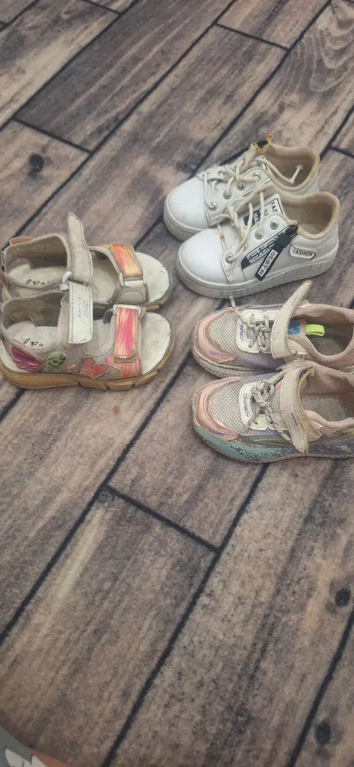 کتونی  بچگونه سایز ۲۶|کفش و لباس بچه|مهاجران, |دیوار