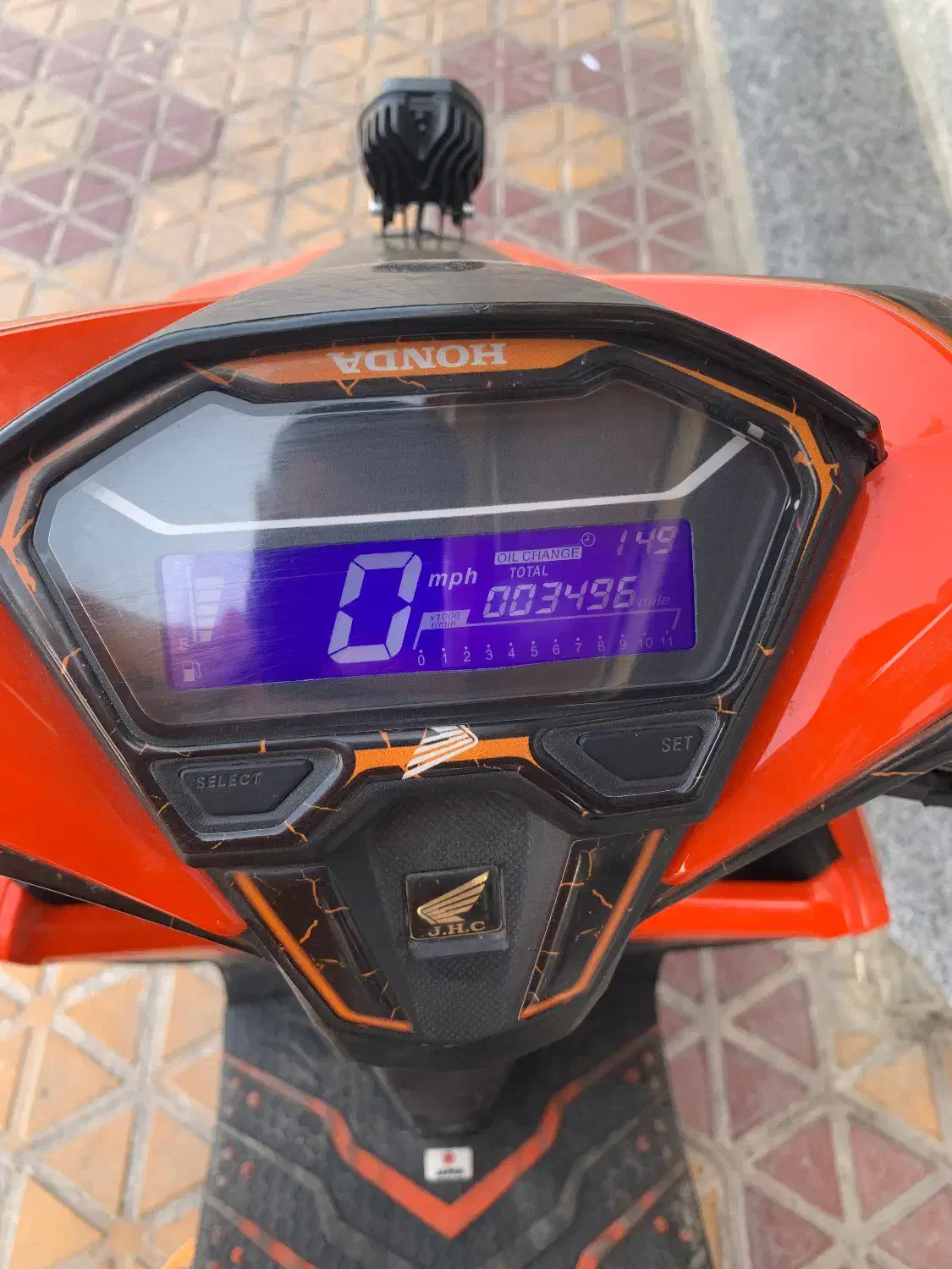 موتور کلیک|موتورسیکلت|فولادشهر, B4|دیوار