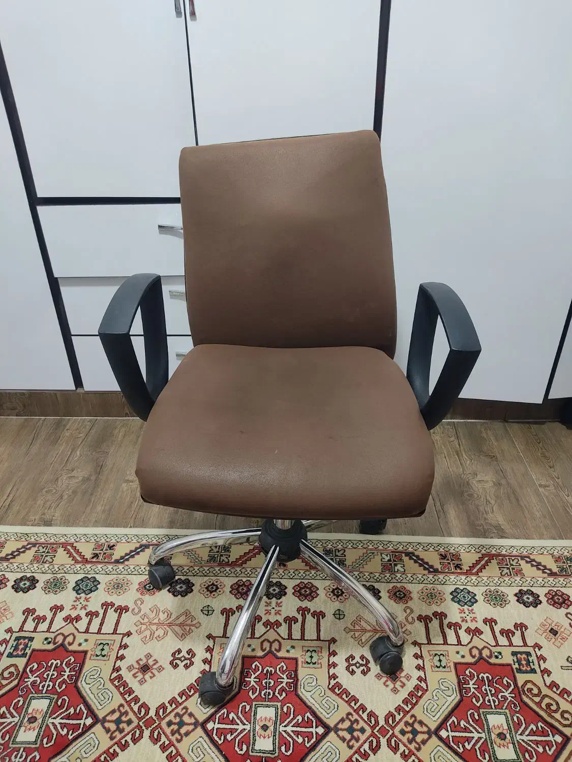 صندلی و میز تحریر|میز تحریر و کامپیوتر|خرم‌آباد, |دیوار