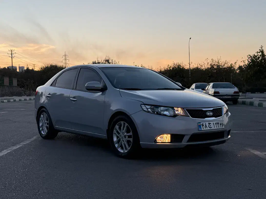 سراتو آپشنال مدل ۱۳۹۶|خودرو سواری و وانت|مشهد, آزادشهر|دیوار