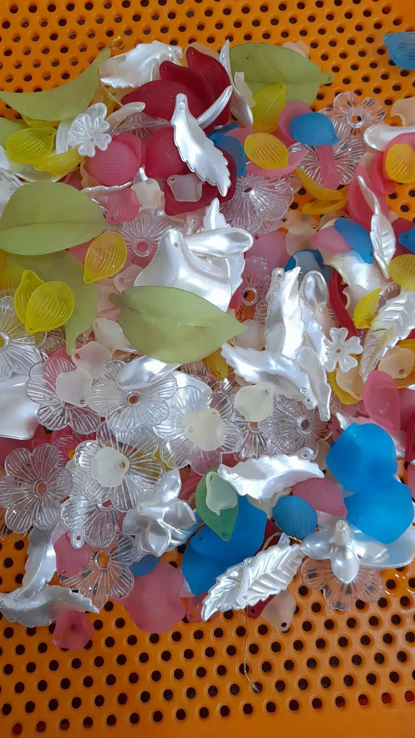 پولک کریستال مخصوص وسایل سفره عقد|صنایع دستی و سایر لوازم تزئینی|شاهین‌شهر, شهرک گلدیس|دیوار