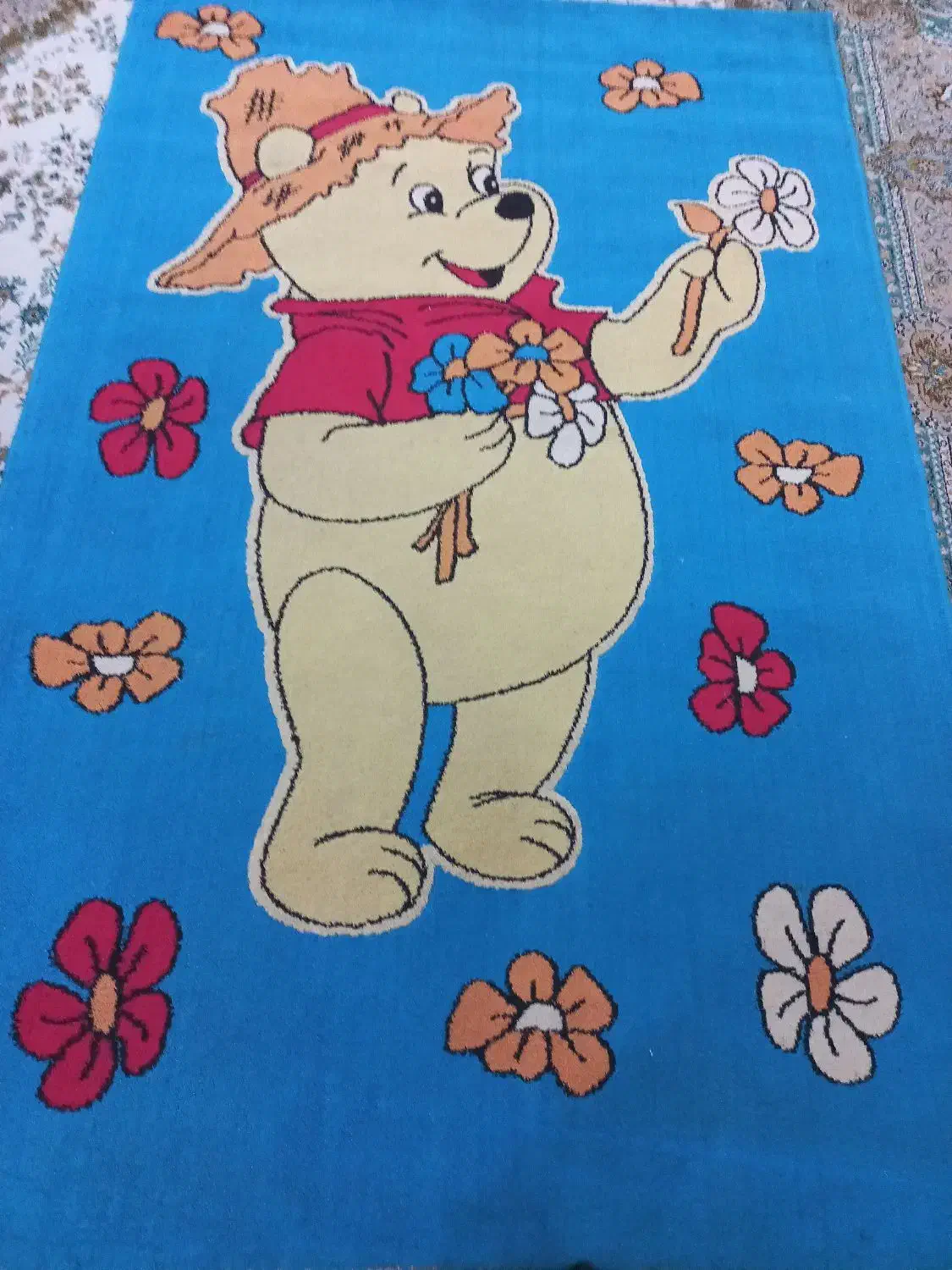 یک فرش ۴ متری فانتزی|فرش|رشت, سعدی (تختی)|دیوار