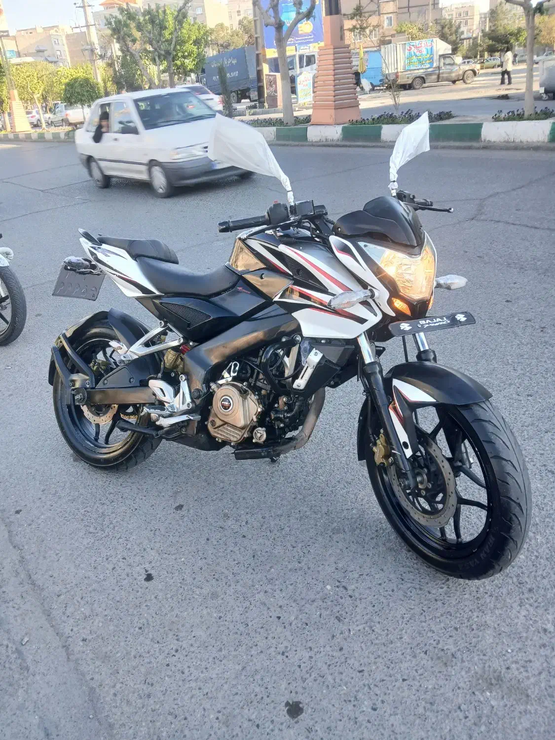 ns 200|موتورسیکلت|اسلام‌شهر, باغ فیض|دیوار