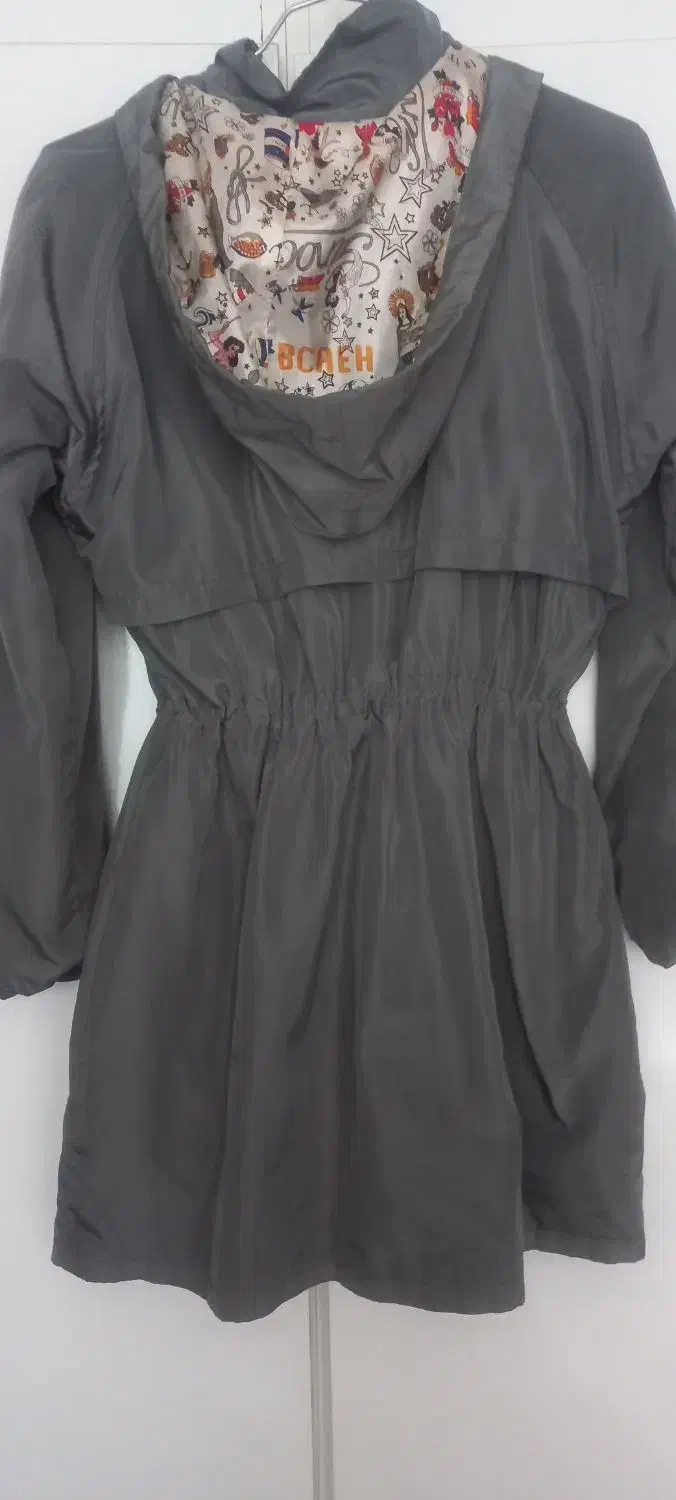 بارانی|لباس|اردبیل, |دیوار