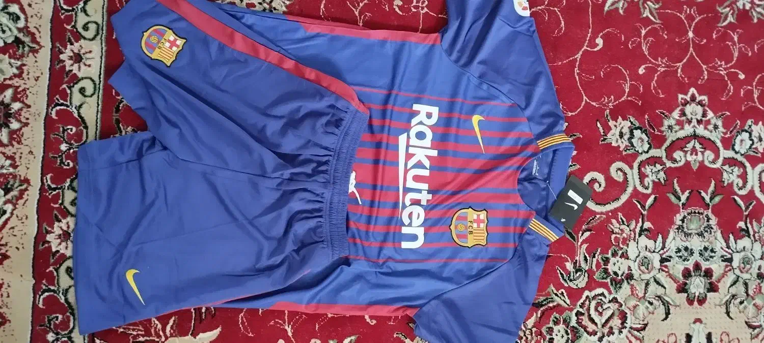 لباس و شورت بارسلونا ۲۰۱۸|لباس|قم, شهرک امام حسن|دیوار