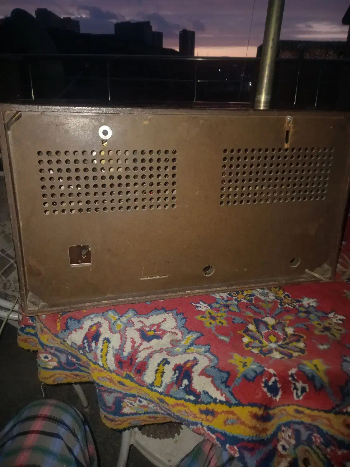 رادیو بزرگ لامپی گروندیک|کلکسیون اشیاء عتیقه|بومهن, |دیوار