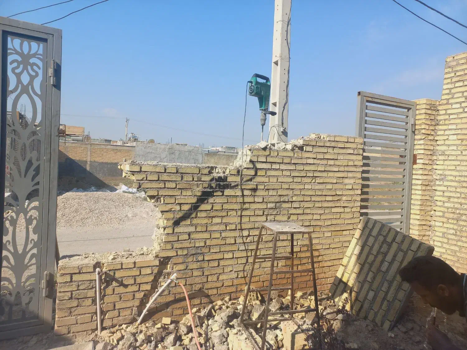 تخریب کار|خدمات پیشه و مهارت|شوش, |دیوار