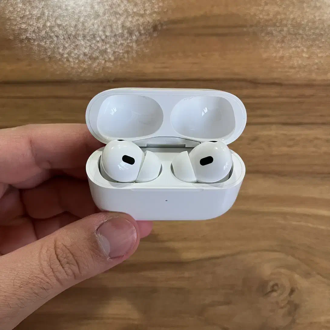 هدفون بلوتوثی اپل ایرپاد پرو ۲ لایتنینگ|لوازم جانبی موبایل و تبلت|شیراز, فرهنگ شهر|دیوار