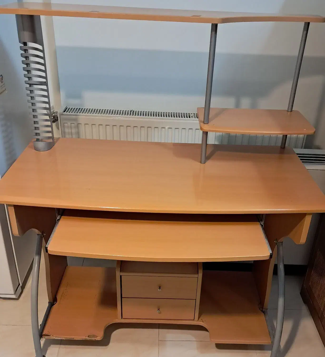 میز کامپیوتر|میز تحریر و کامپیوتر|مشهد, امام خمینی|دیوار