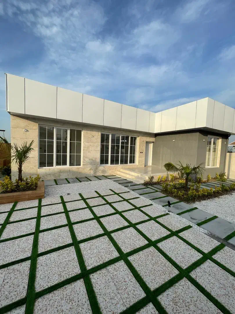 ویلا نما مدرن 300متری 5کیلومتری ساحل مدارک تکمیل|فروش خانه و ویلا|رشت, گلسار|دیوار