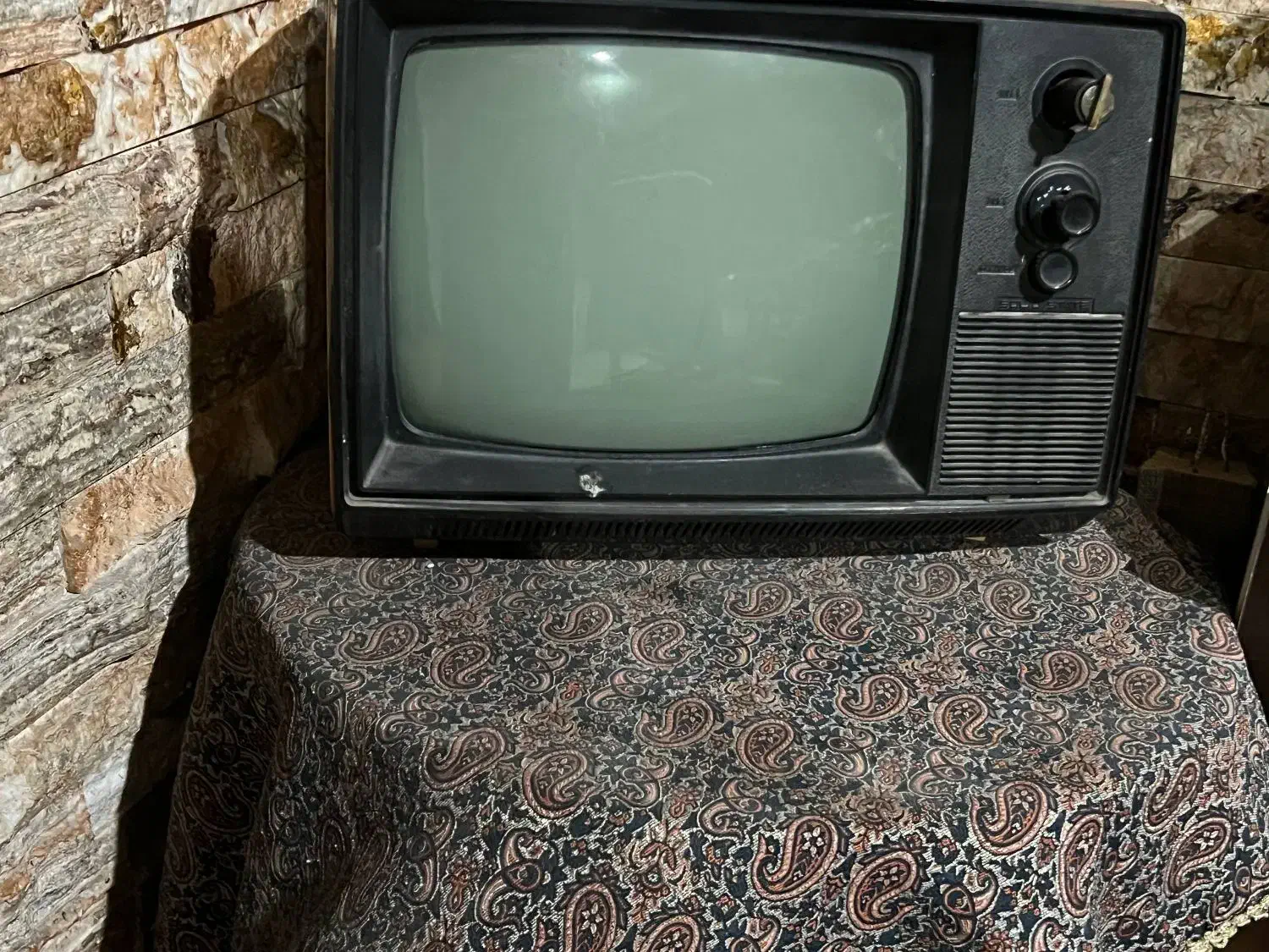 تلویزیون ۱۴ اینچ|تلویزیون و پروژکتور|رودسر, |دیوار