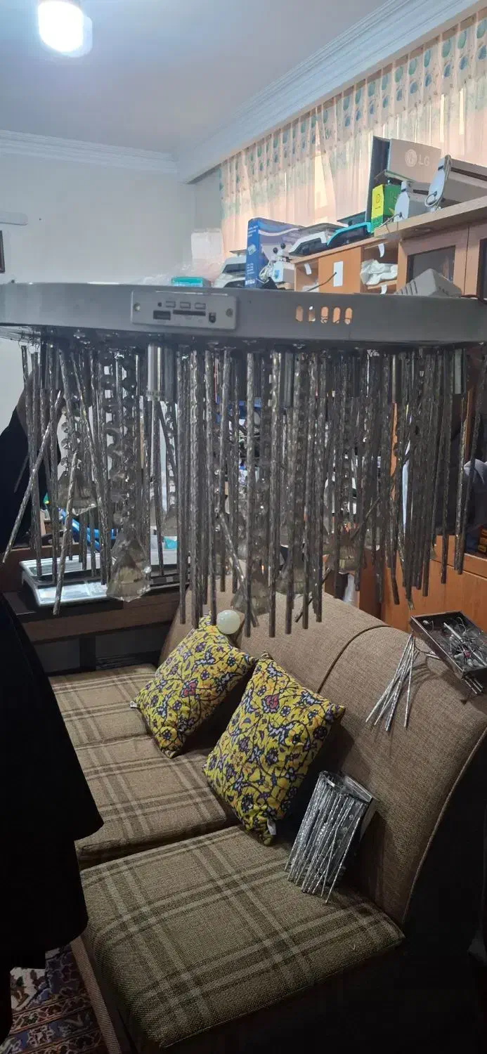 لوستر دیواری دارای کریستال|لوستر و چراغ آویز|تهران, دانشگاه شریف|دیوار