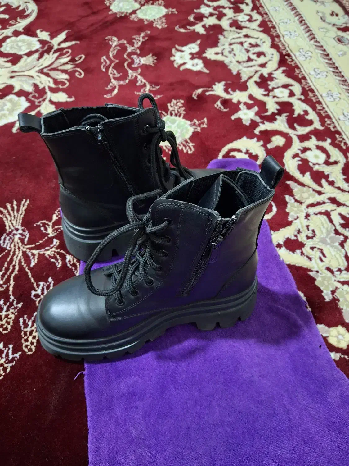 پوتین|کیف، کفش، کمربند|ملایر, |دیوار