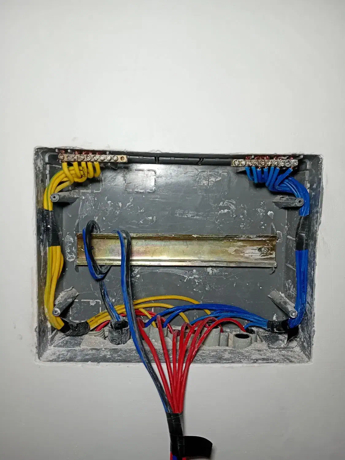 برقکاری ساختمان صفرتاصد|خدمات پیشه و مهارت|سنقر, |دیوار