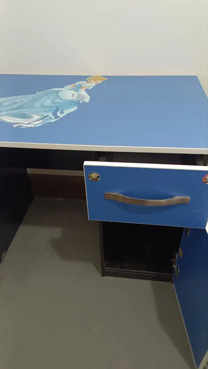 تخت خواب کودک ونوجوان ومیزتحریر|تخت و سرویس خواب|مهریز, |دیوار