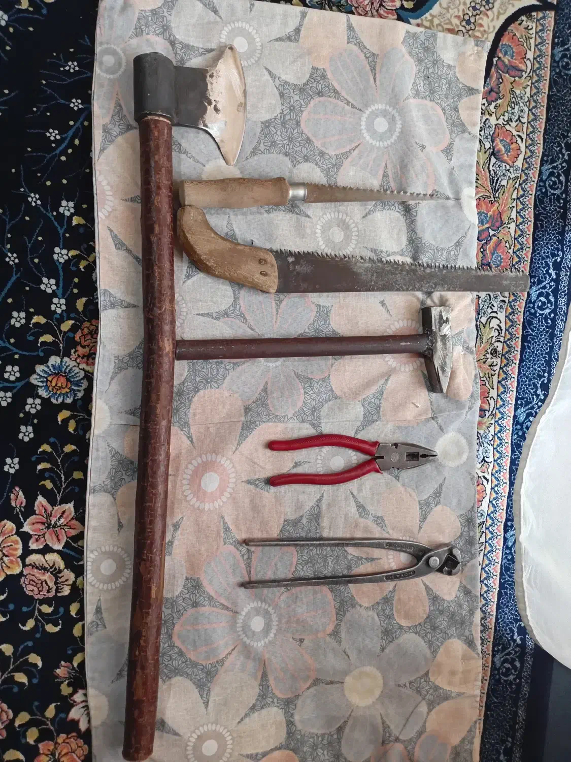 کفش فوتبال وابزار|ابزارآلات|هشتگرد, مدرس|دیوار