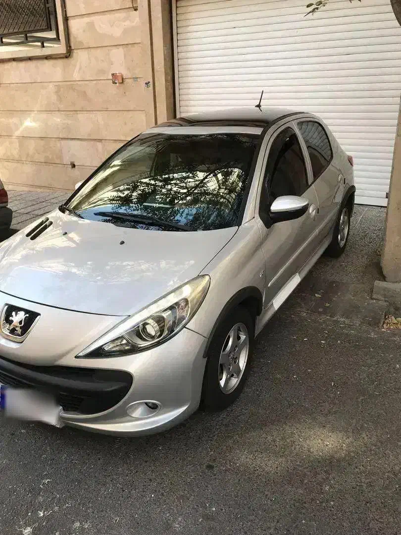 پژو ۲۰۷ سقف شیشه ای دنده ای فول آخر ۱۴۰۱ بیرنگ|خودرو سواری و وانت|اردبیل, |دیوار