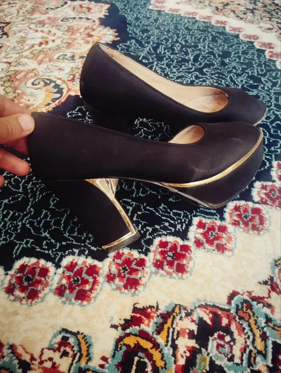 کفش ها همگی در حد نو|کیف، کفش، کمربند|کاشمر, |دیوار