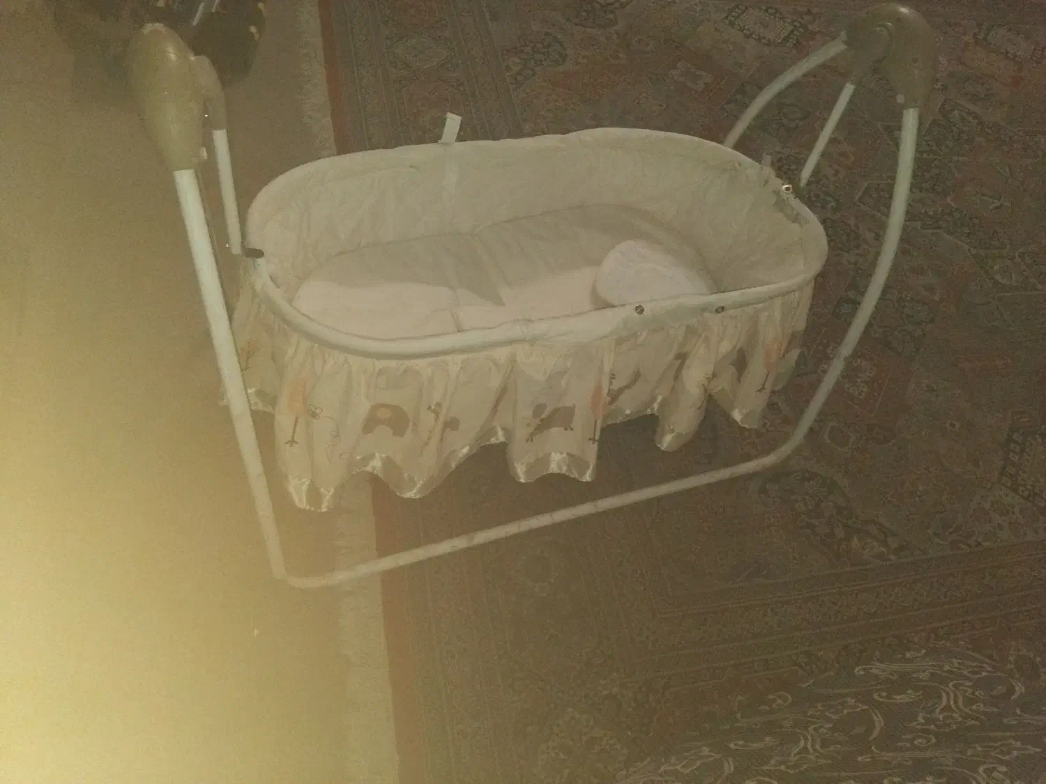 فروش گهواره کودک موزیکال|تخت و صندلی بچه|سبزوار, فرهنگیان|دیوار