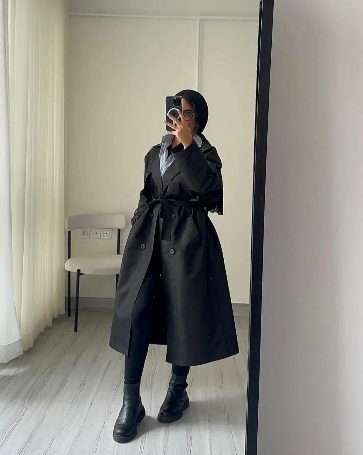 بارونی بلند مشکی|لباس|گناباد, |دیوار