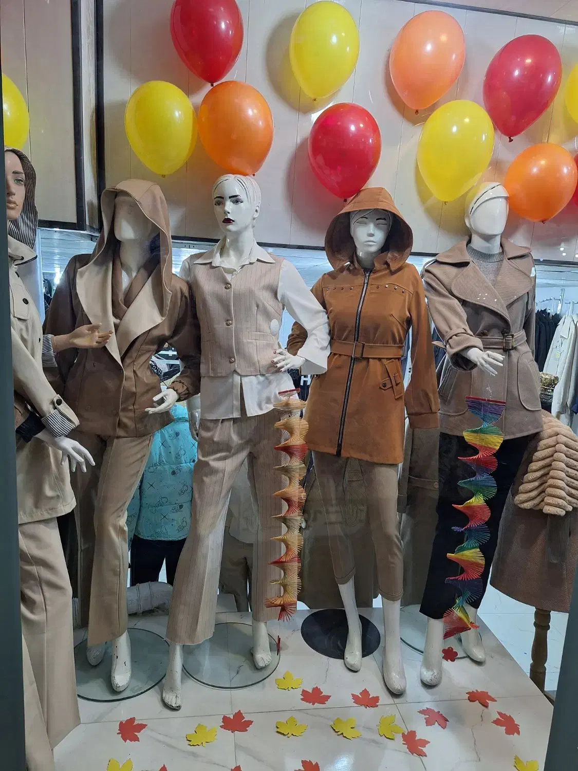 تخفیف ویژه ۲۰۰ هزار کاپشن و پالتو|لباس|ساوه, |دیوار