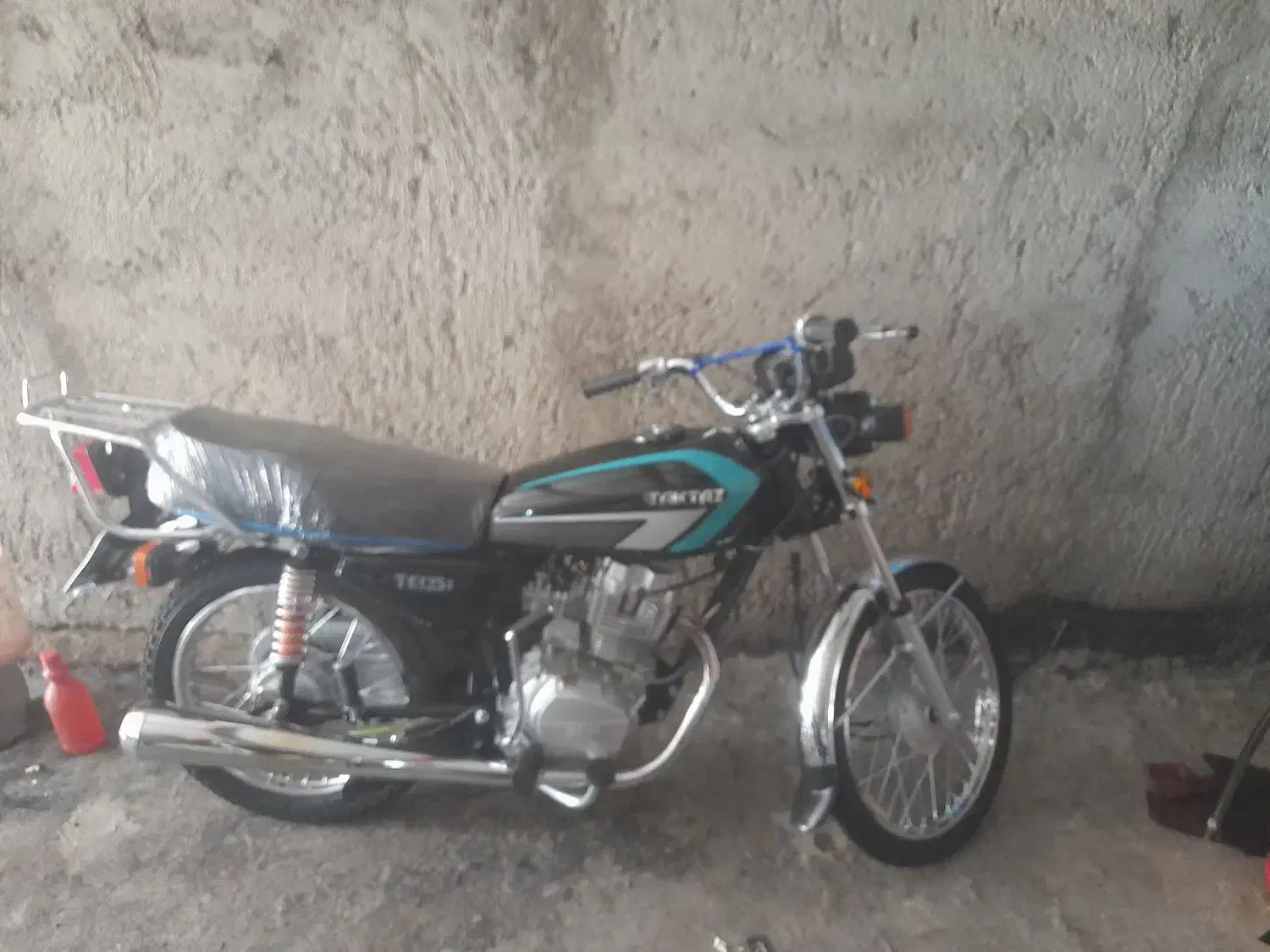 تکتاز 404|موتورسیکلت|تربت جام, جامرود|دیوار