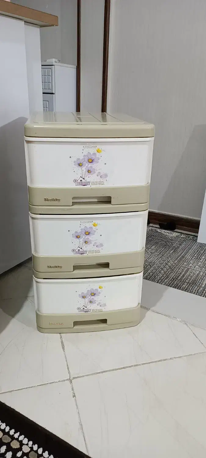 فایل ۳ کشوعه|ظروف نگهدارنده، پلاستیکی، یک‌بارمصرف|کرج, حصارک بالا|دیوار