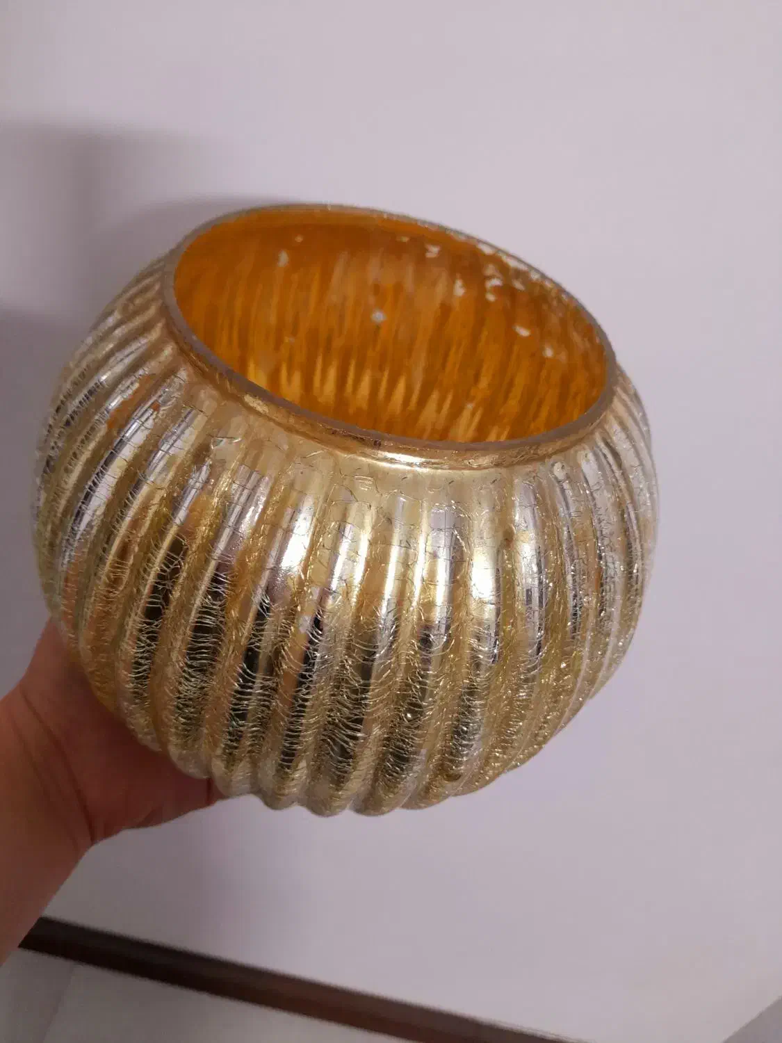 گلدان طلایی کاملا سالم نو شیک وزیبا|کلکسیون اشیاء عتیقه|ساری, |دیوار