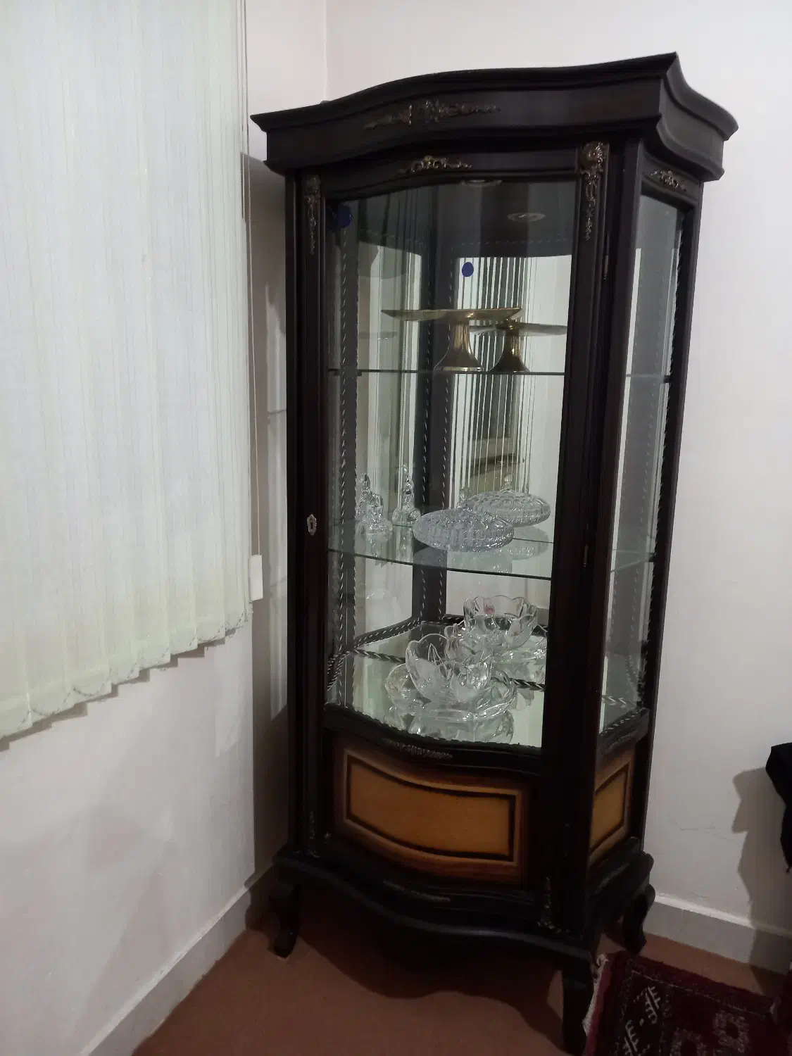 بوفه|بوفه، ویترین، کنسول|گنبد کاووس, |دیوار