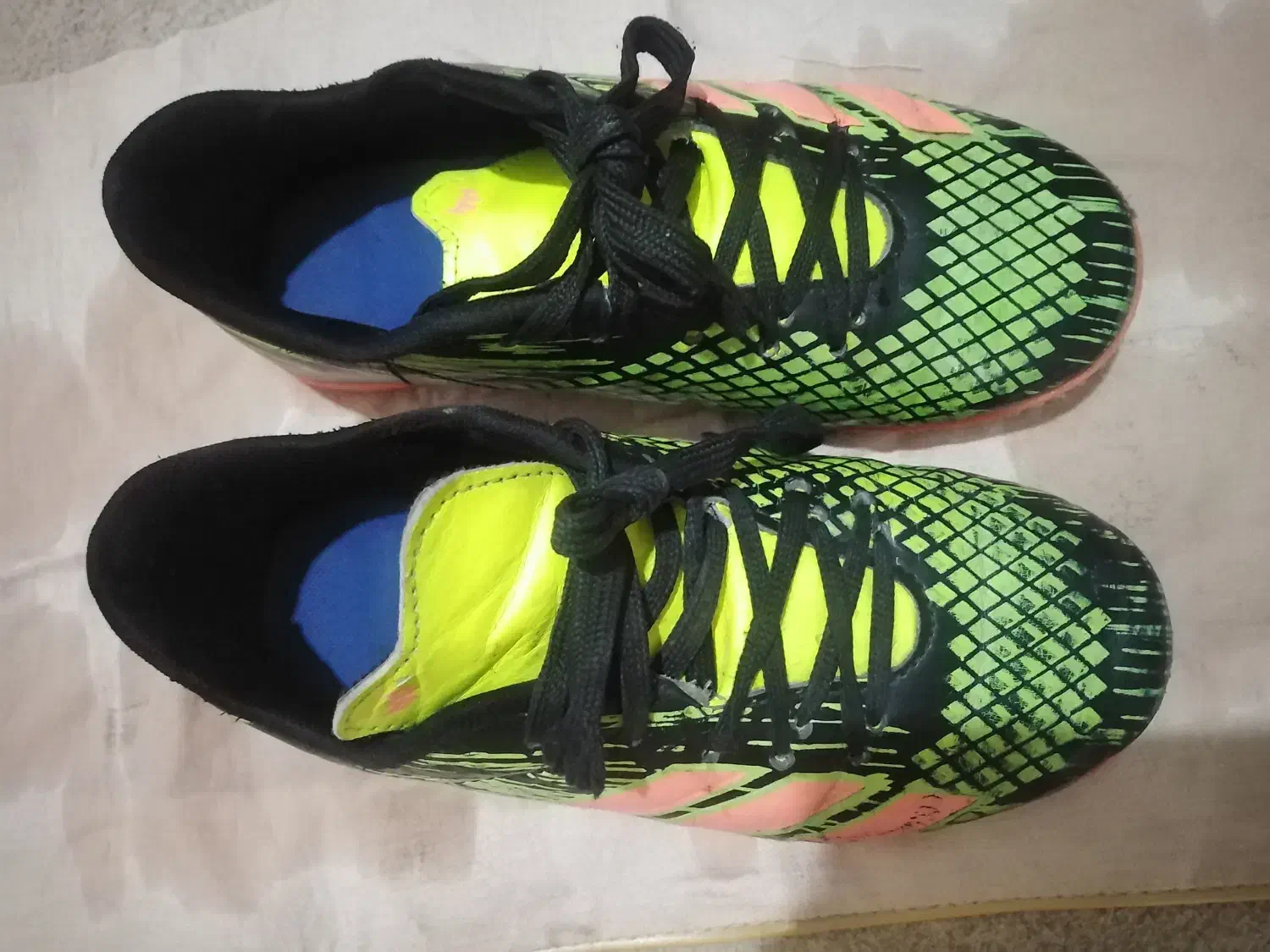 استوک کتونی فوتبالی سایز 36|کیف، کفش، کمربند|کرج, شهرک فهمیده|دیوار