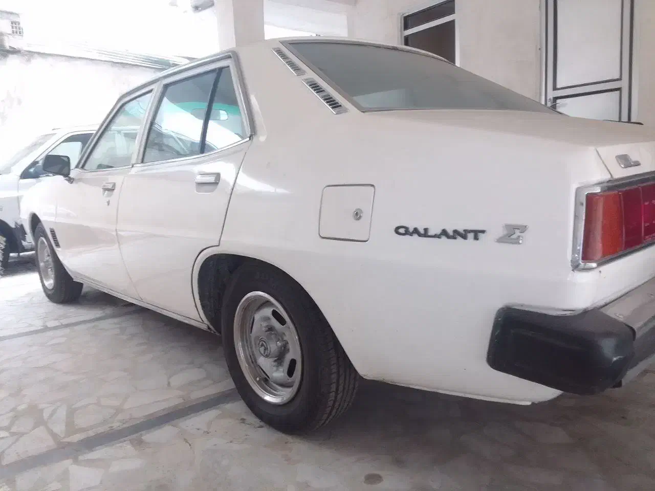 میتسوبیشی گالانت زیگما|خودرو کلاسیک|رشت, معلم|دیوار