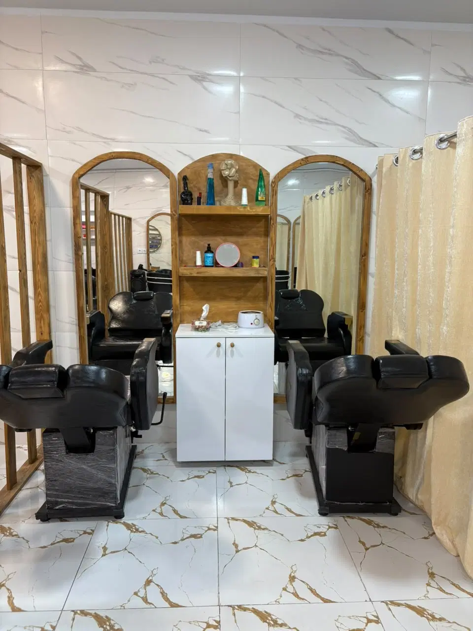 لاین اجاره ای میکاپ و شینیون وناخن|خدمات زیبایی و سلامت|اهواز, شریعتی جنوبی|دیوار