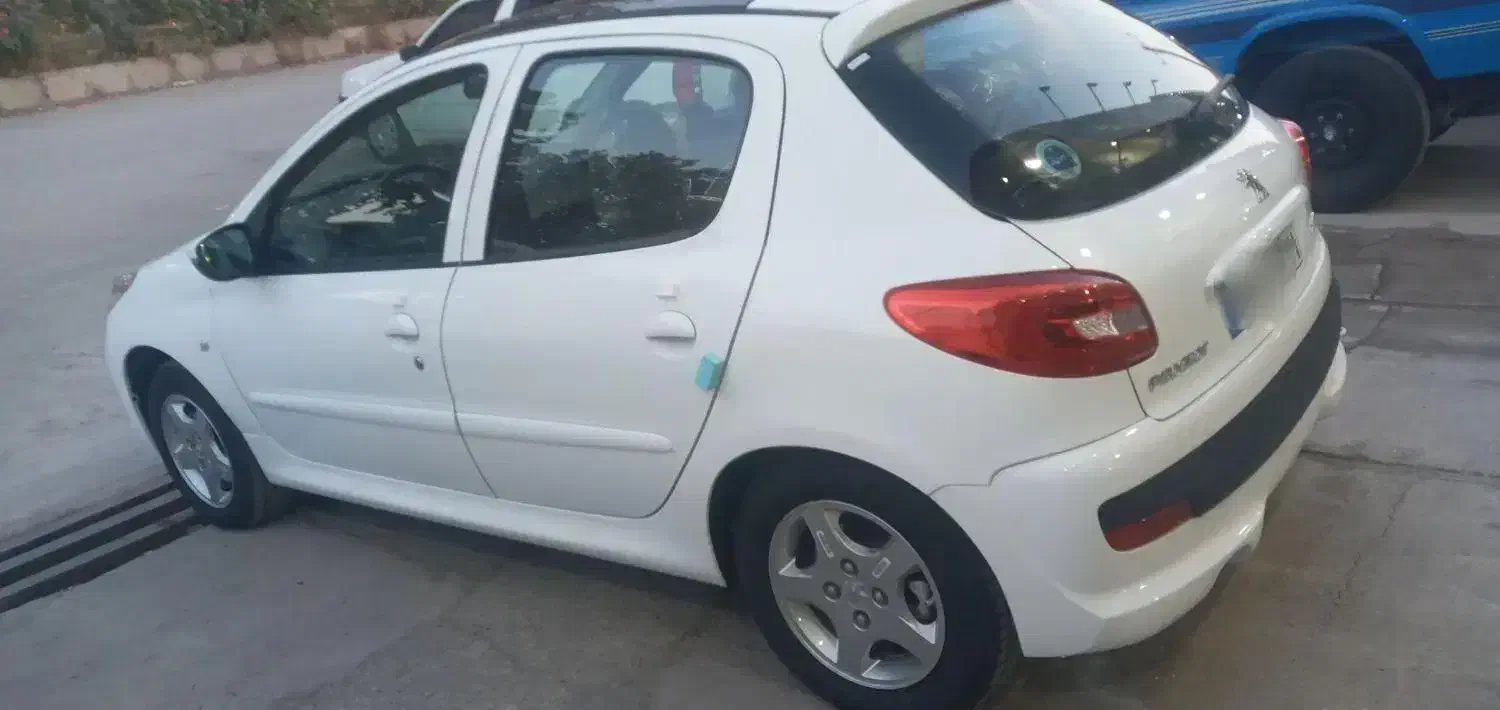 207|خودرو سواری و وانت|خرم‌آباد, |دیوار