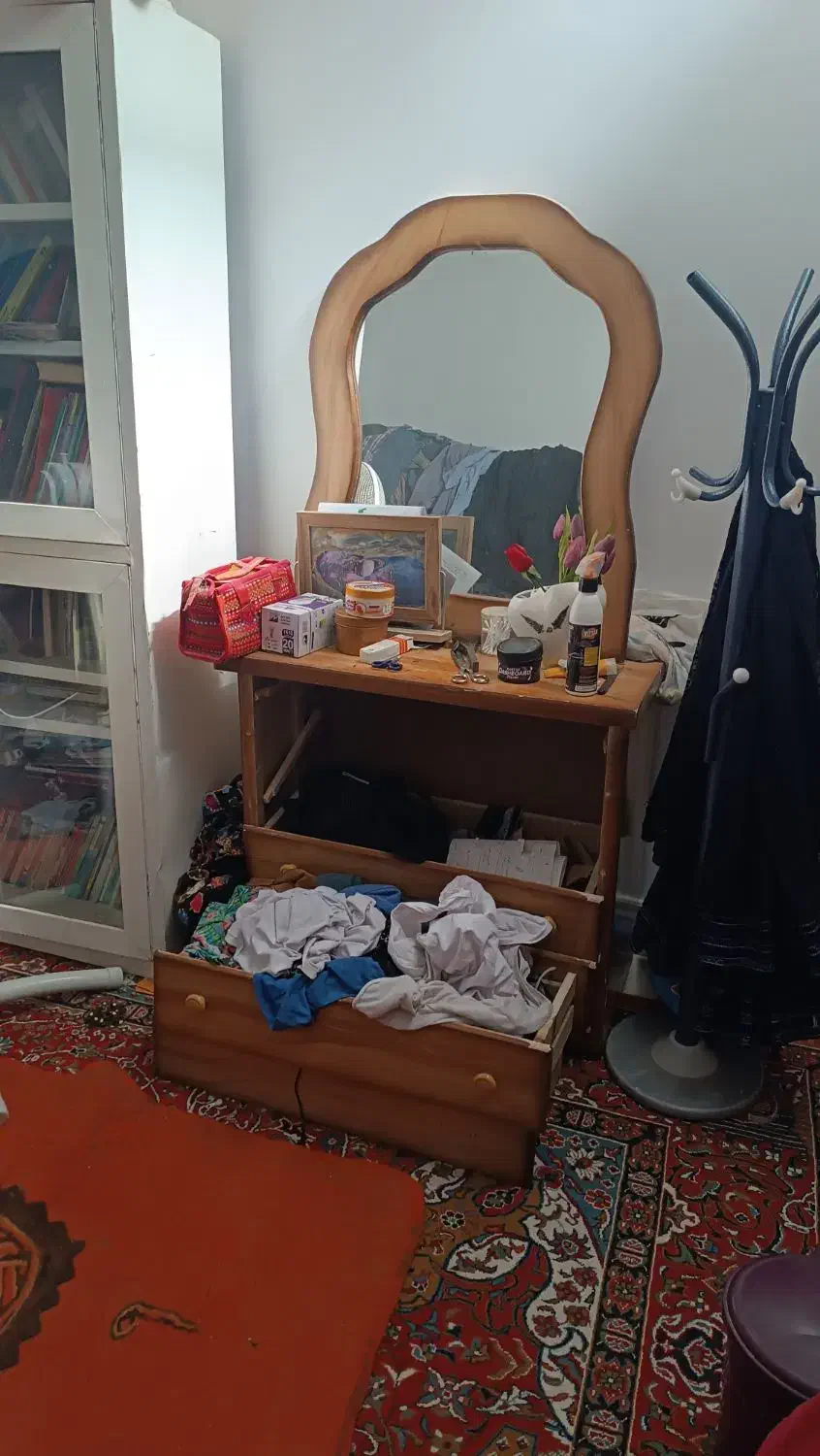 دراور|جاکفشی، کمد، دراور|فیروزآباد (فارس), |دیوار