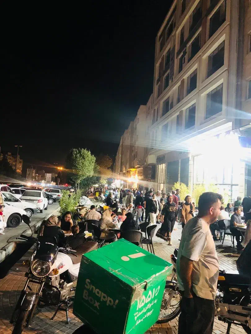 اجاره مغازه و۴۰و۸۰و۱۰۰و۲۰۰و ۳۰۰و۶۰۰|اجارهٔ مغازه و غرفه|شیراز, شهرک سراج‎|دیوار