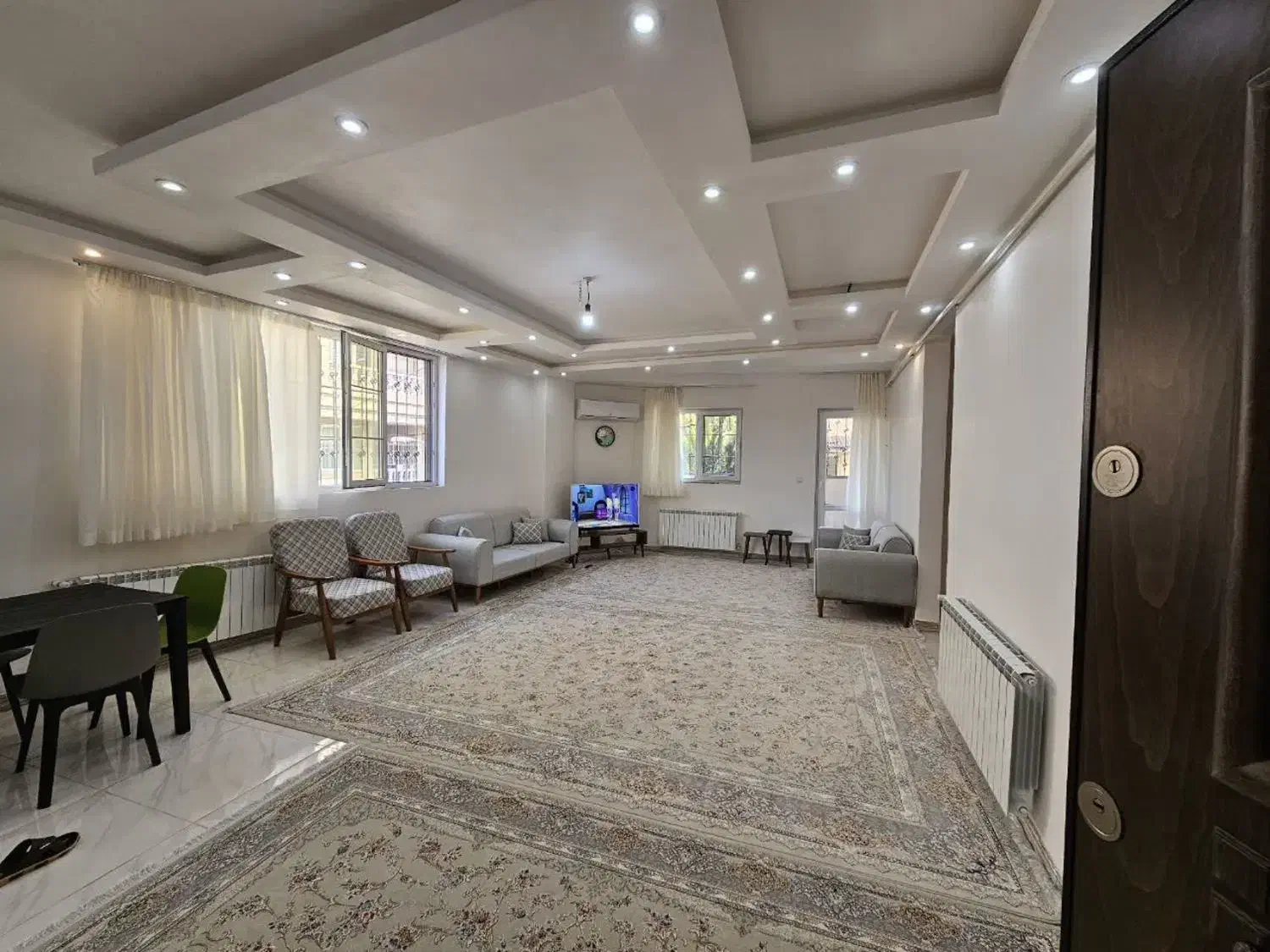 فروش تک واحدی۱۰۶ متر خیابان ۷۲تن|فروش آپارتمان|رودسر, |دیوار