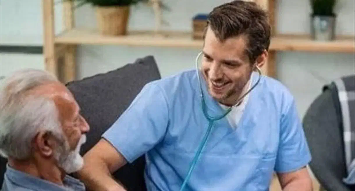 ویزیت پزشک متخصص داخلی پزشک عمومی|خدمات آرایشگری و زیبایی|شیراز, ارم|دیوار