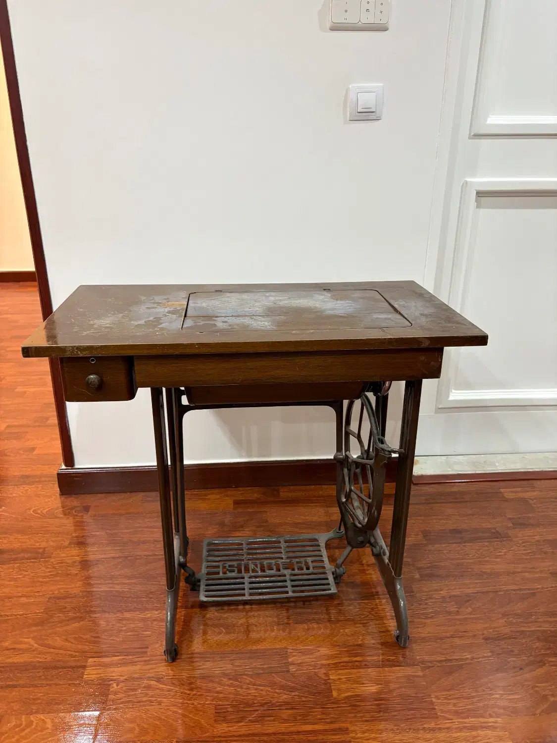 چرخ قدیمی آنتیک سینگر singer|کلکسیون اشیاء عتیقه|تهران, دروس|دیوار