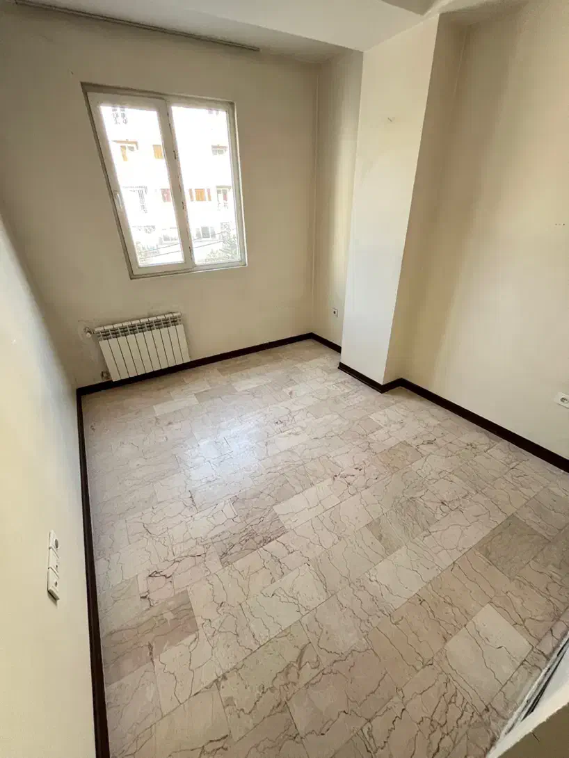 ۱۳۰ متر ۳ خواب ۶ ساله / پونک فکوری