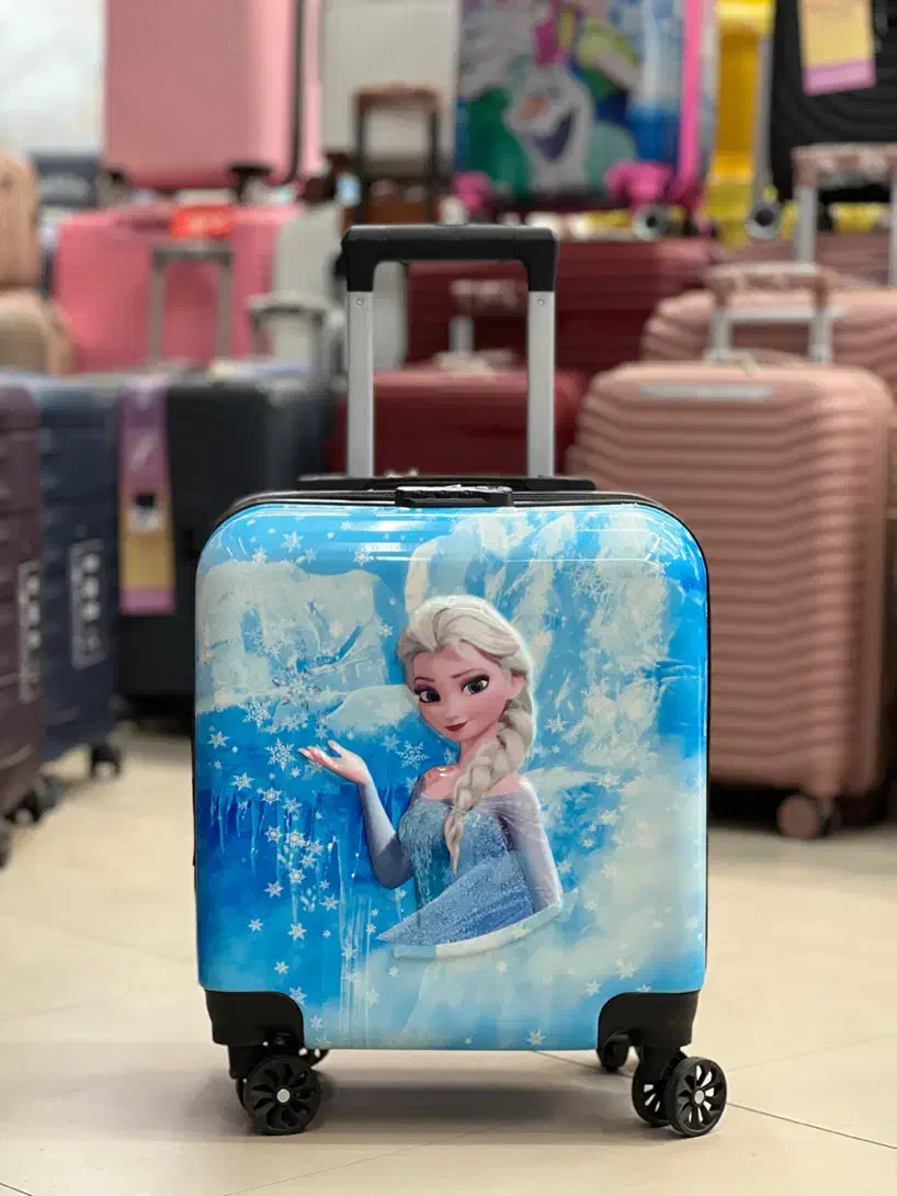 چمدان کودک خارجی|اسباب و اثاث بچه|مشهد, سناباد|دیوار